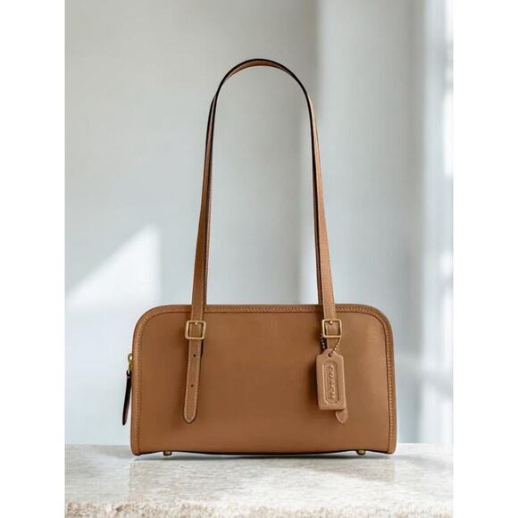 Coach Handbags - NWT Coach CM565 Leather Swing Zip Shoulder Bag